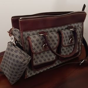Dooney & Bourke Multi pocket Purse